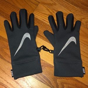 Athletic Nike Gloves